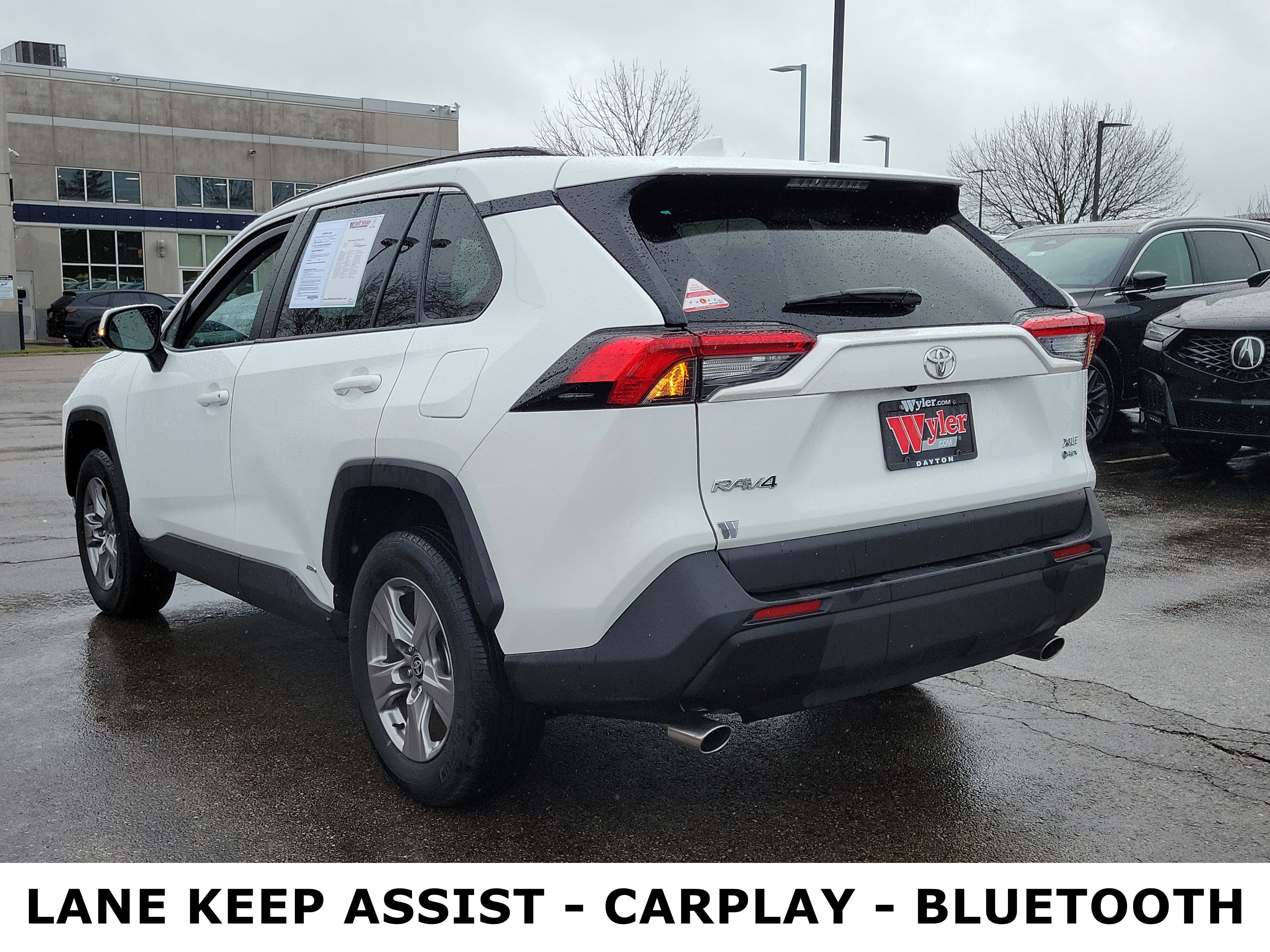 Used 2025 Toyota RAV4 XLE image 3