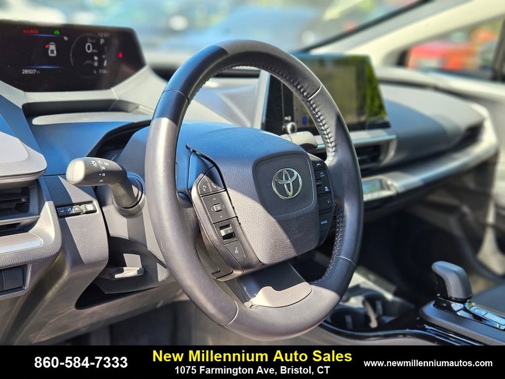Used 2024 Toyota Prius LE image 19