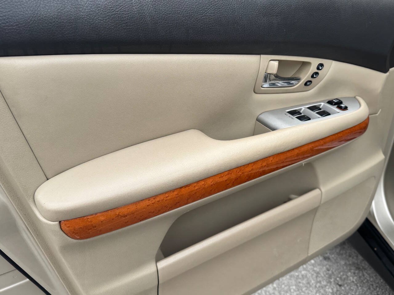 Used 2007 Lexus RX 400h 2WD image 11