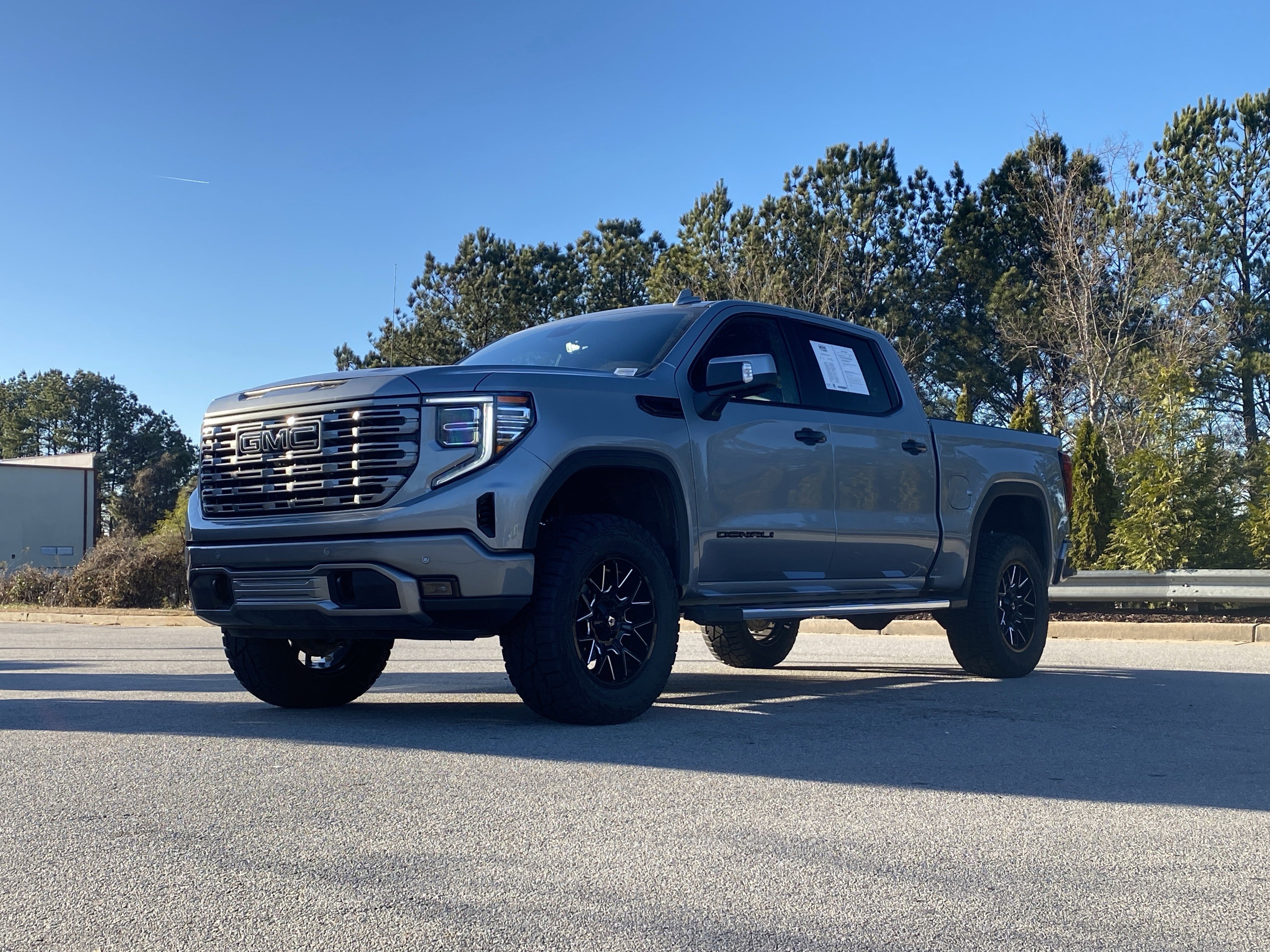 Used 2024 GMC Sierra 1500 Denali w/ Technology Package image 12