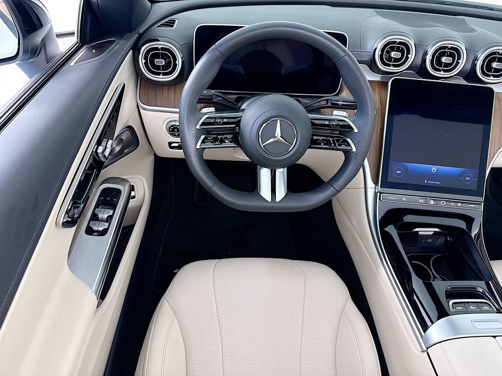 Used 2024 Mercedes-Benz CLE 300 4MATIC Cabriolet image 18
