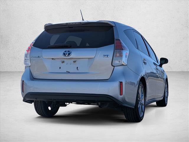 Used 2017 Toyota Prius V Five image 3