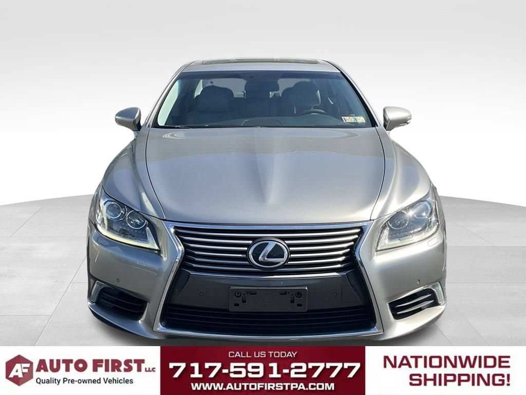 Used 2016 Lexus LS 460 AWD image 2