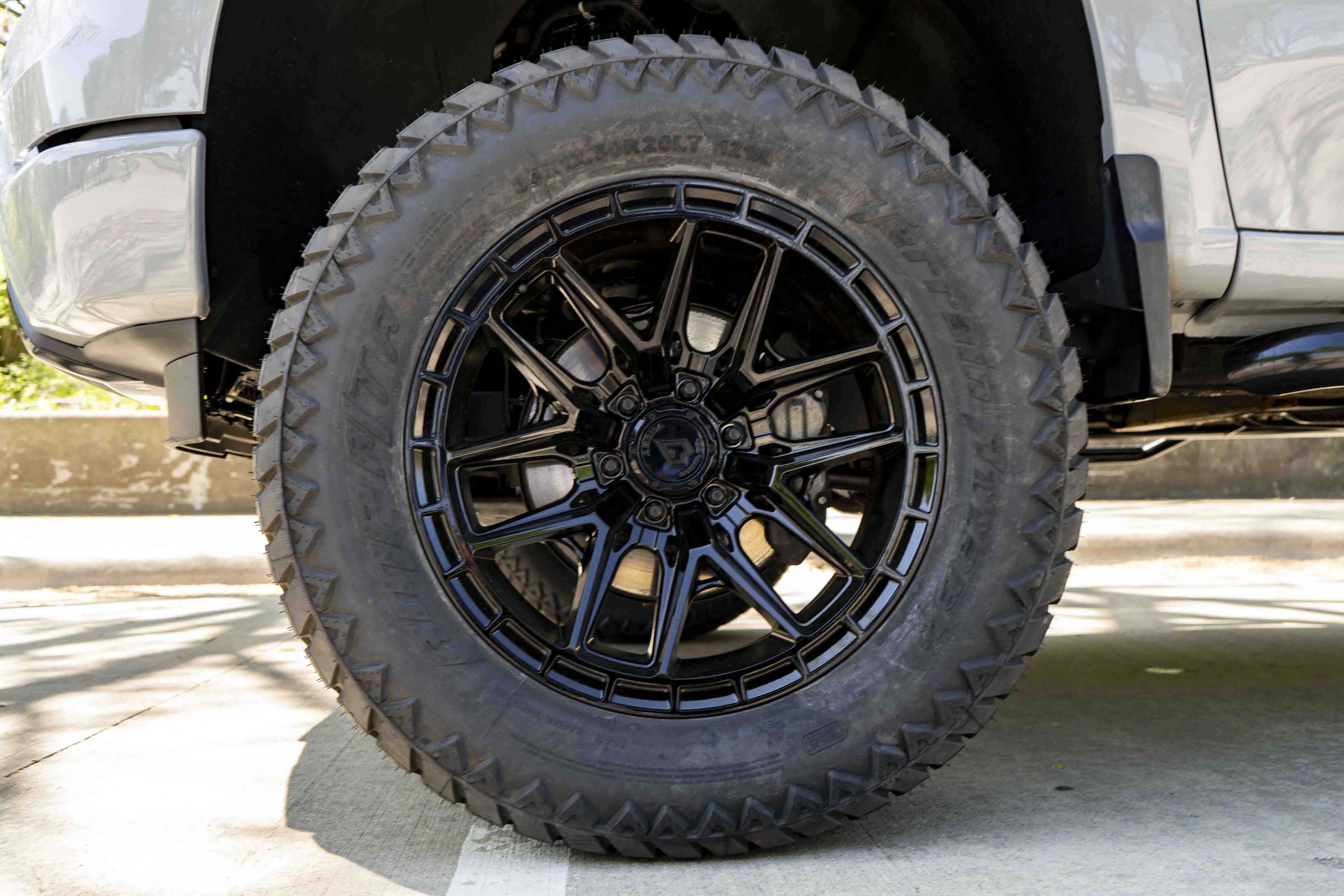 Used 2025 Chevrolet Silverado 1500 RST w/ LPO, Utility Wall Package image 14