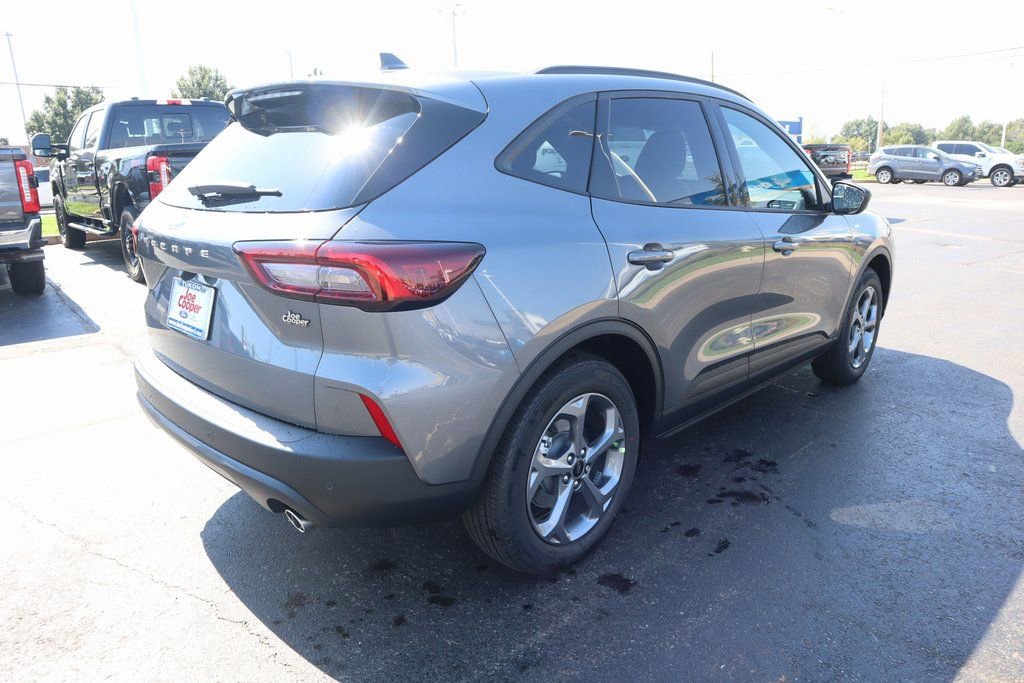 New 2026 Ford Escape ST-Line w/ Tech Pack #1 image 21