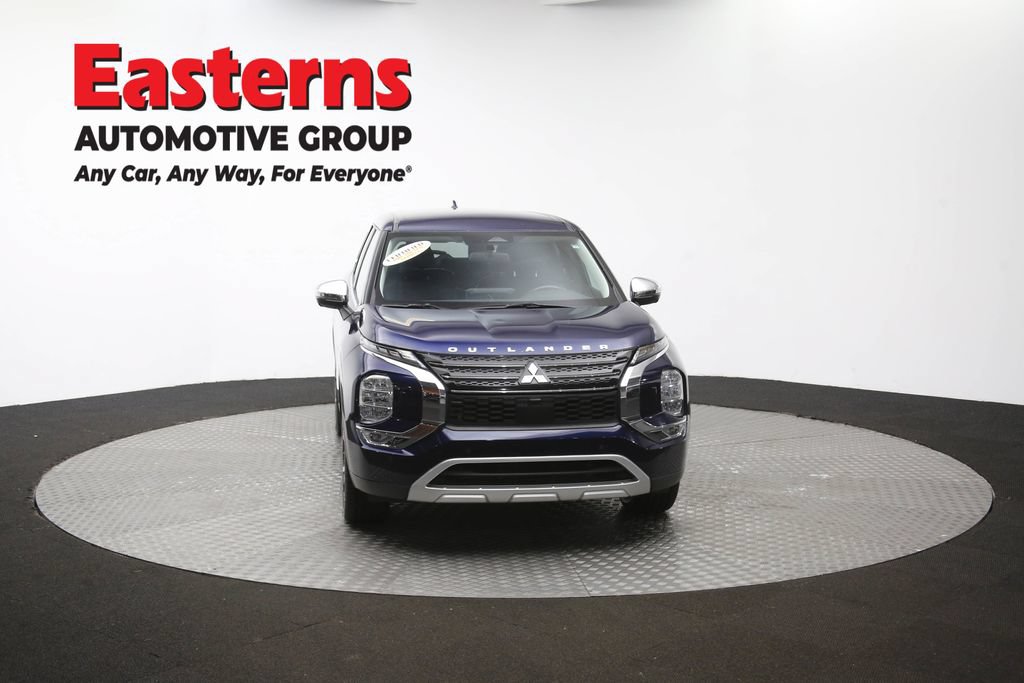 Used 2023 Mitsubishi Outlander SE AWD/4WD image 52