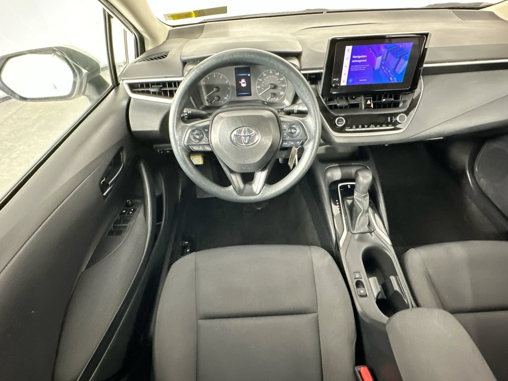 Used 2023 Toyota Corolla LE FWD image 9