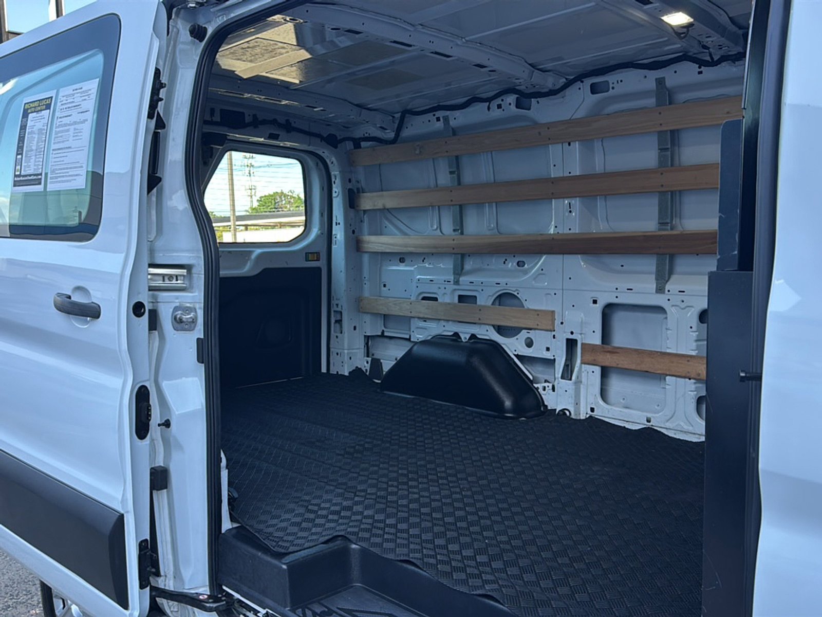 Used 2024 Ford Transit 250 Low Roof w/ Exterior Upgrade Package RWD image 19
