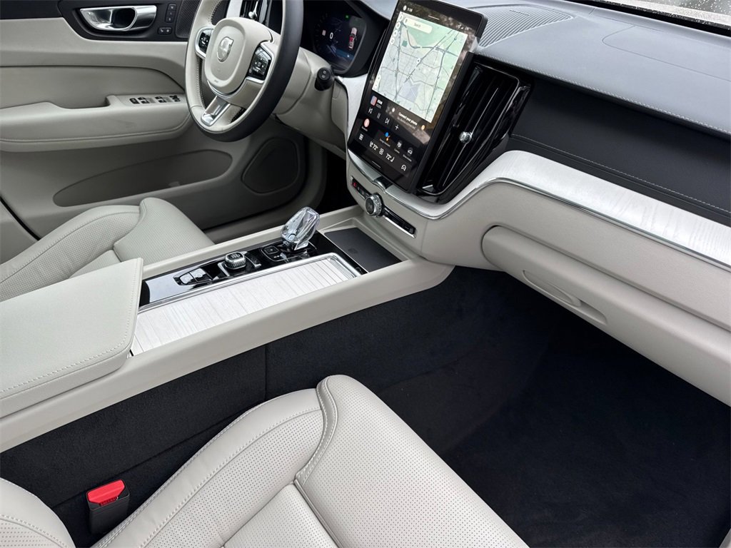 New 2026 Volvo XC60 T8 Ultra w/ Climate Package image 15
