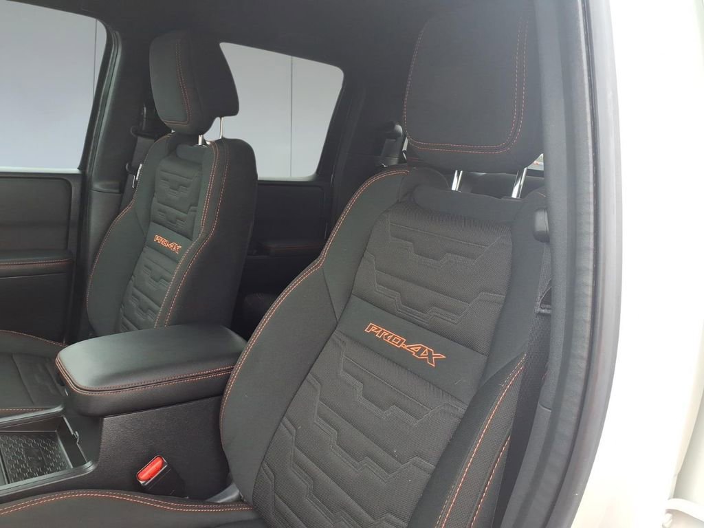 Used 2024 Nissan Frontier PRO-4X w/ Pro Convenience Package image 14