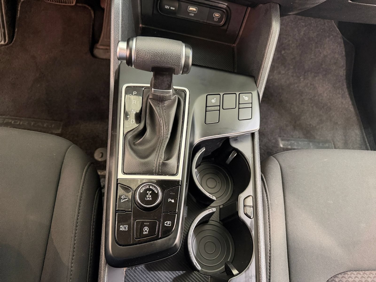 Used 2025 Kia Sportage LX AWD/4WD image 40