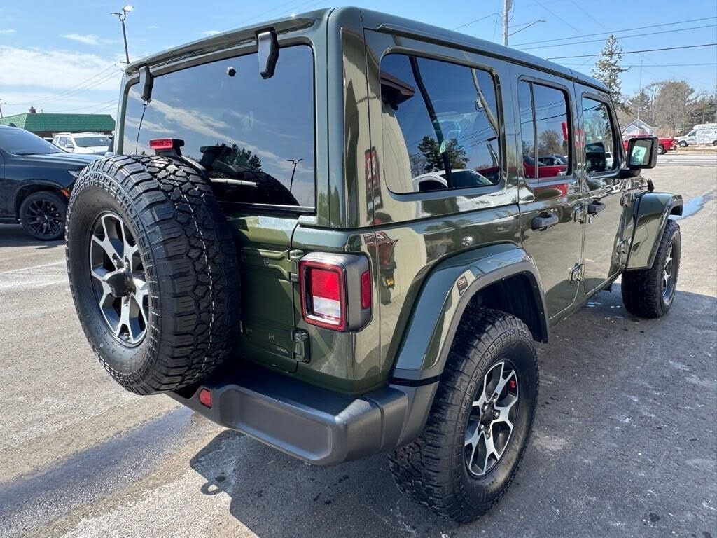 Used 2023 Jeep Wrangler Sahara AWD/4WD image 6