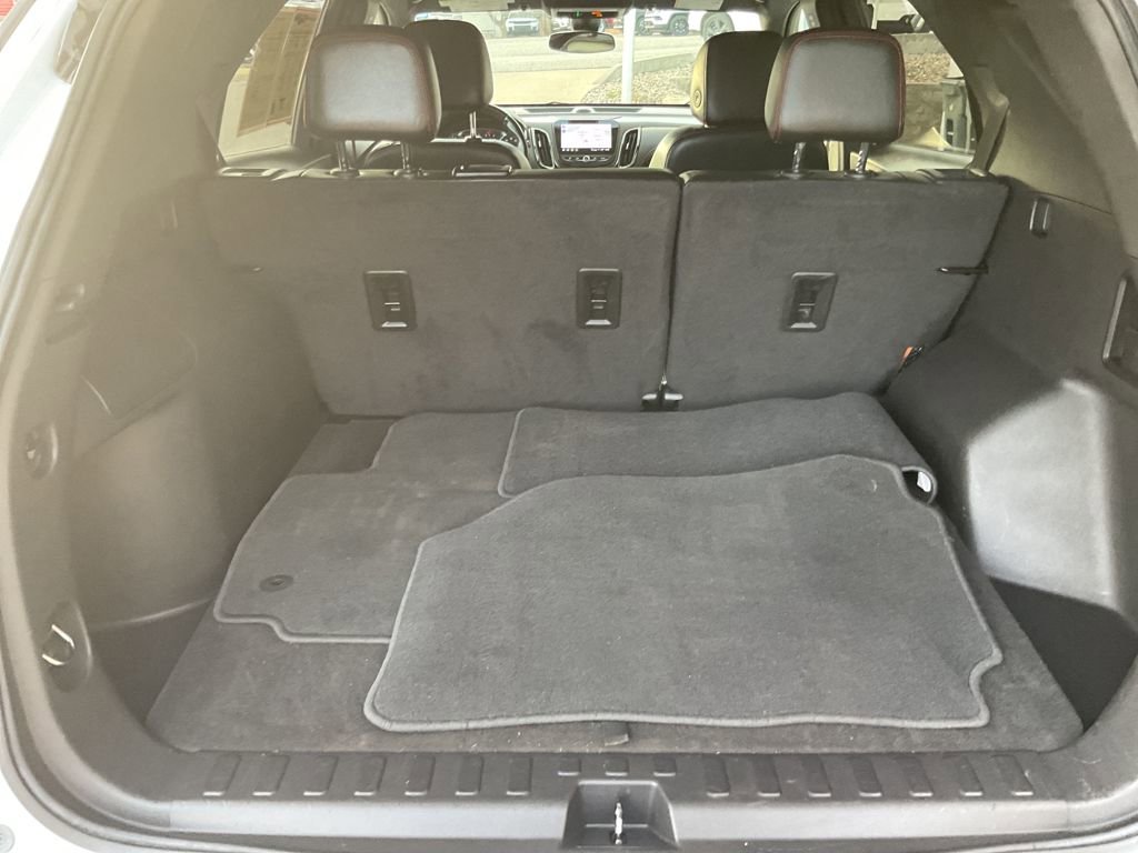 Used 2022 Chevrolet Equinox RS w/ RS Leather Package image 23