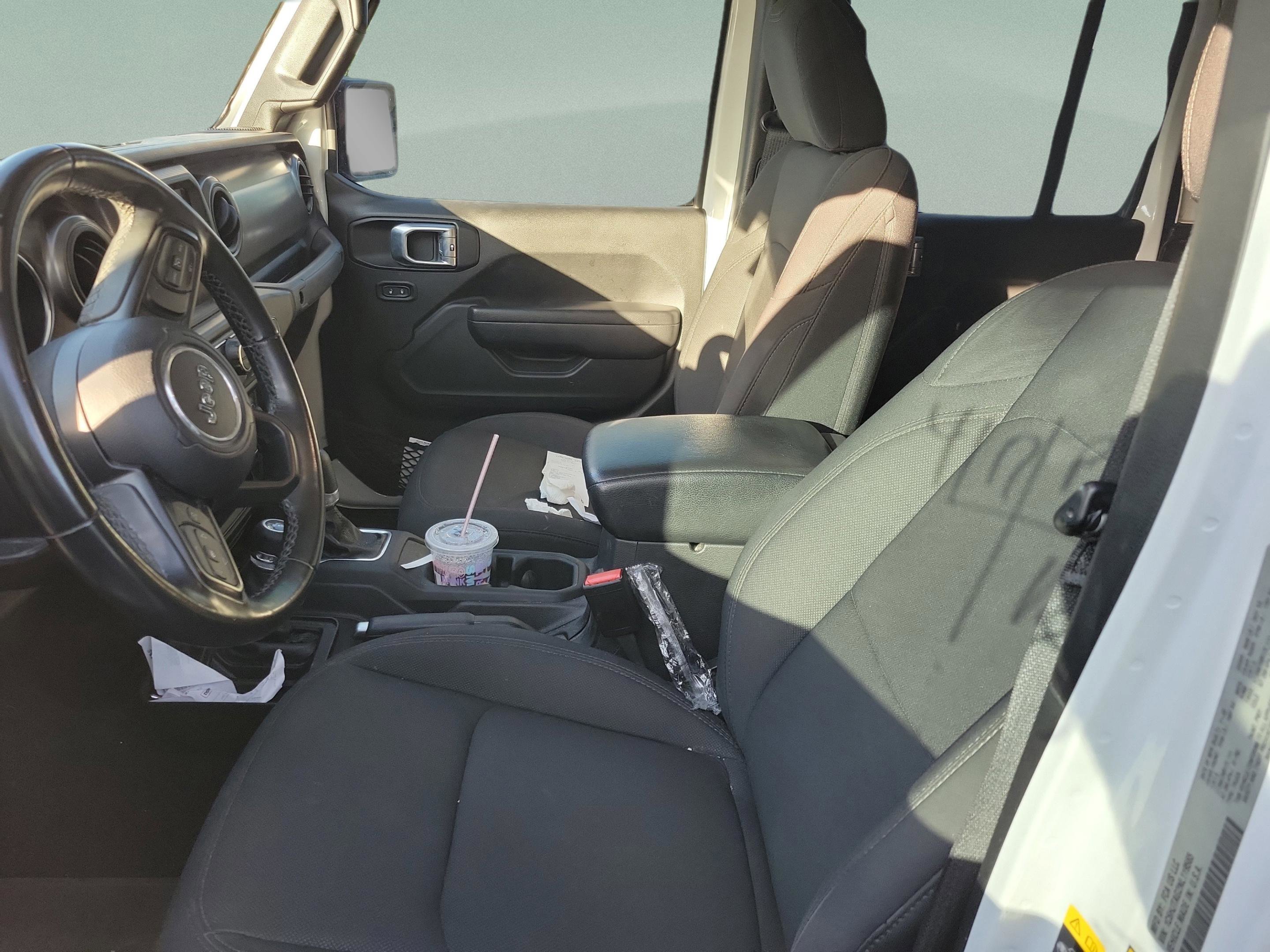 Used 2022 Jeep Gladiator Willys image 8