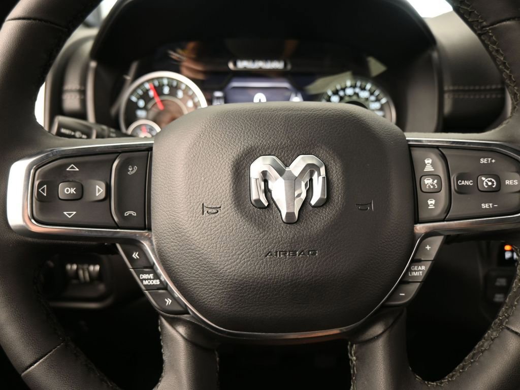 Used 2025 RAM 1500 Laramie image 28