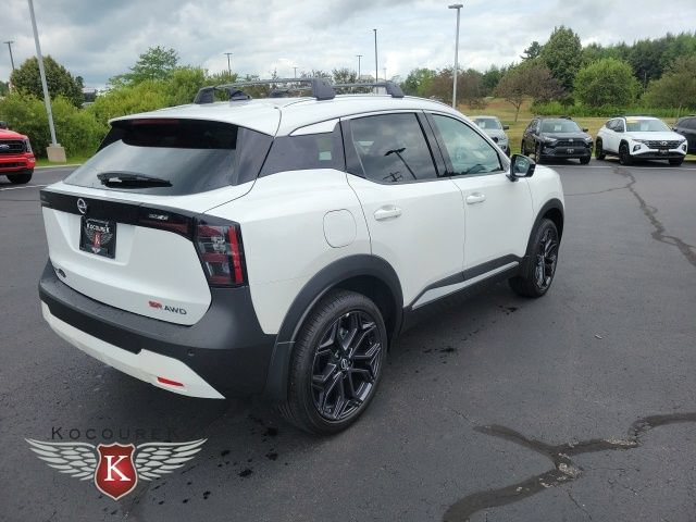 New 2026 Nissan Kicks SR w/ Cold Weather Package AWD/4WD image 4