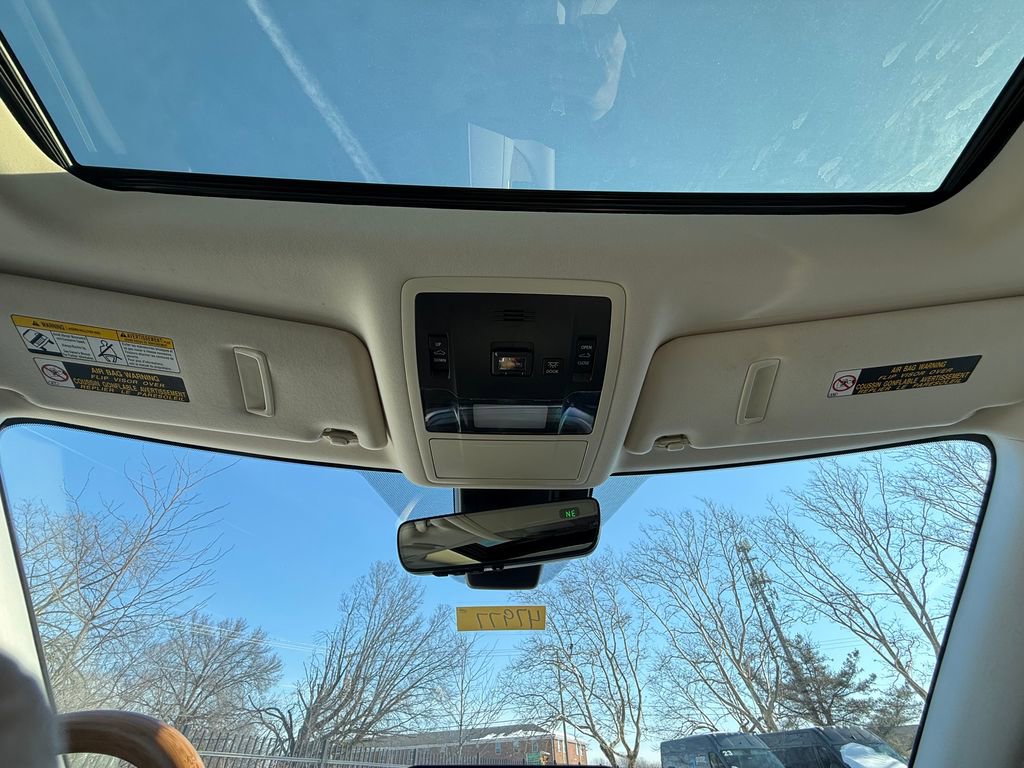 Used 2022 Lexus RX 350L 350L w/ Premium Package image 25