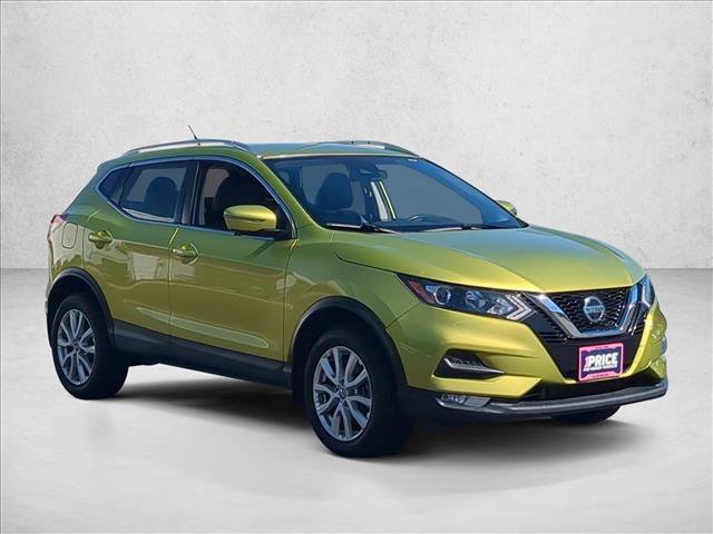 Used 2020 Nissan Rogue Sport SV w/ Technology Package FWD image 3