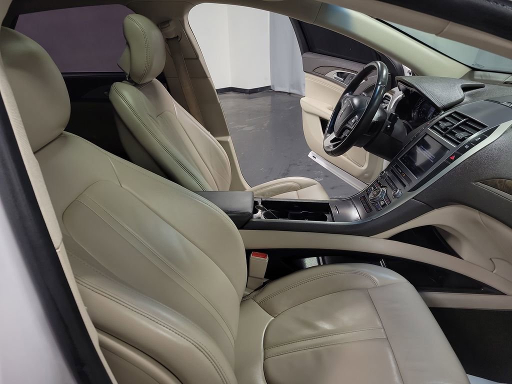 Used 2019 Lincoln MKZ Reserve w/ Reserve Plus Package image 21