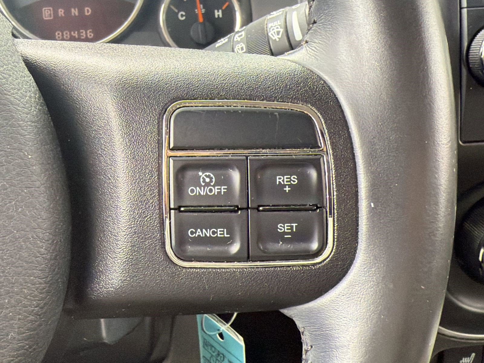 Used 2014 Jeep Compass Latitude w/ Sun/Sound Group image 24