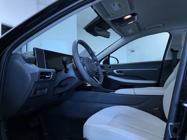 Used 2025 Hyundai Sonata SEL FWD image 11