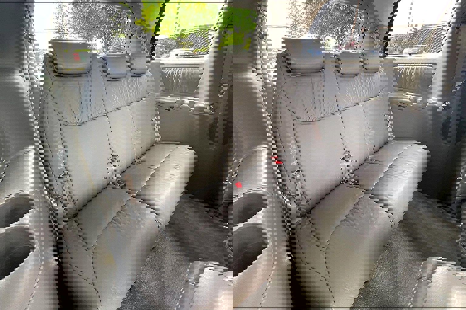 Used 2010 Toyota Sienna image 31