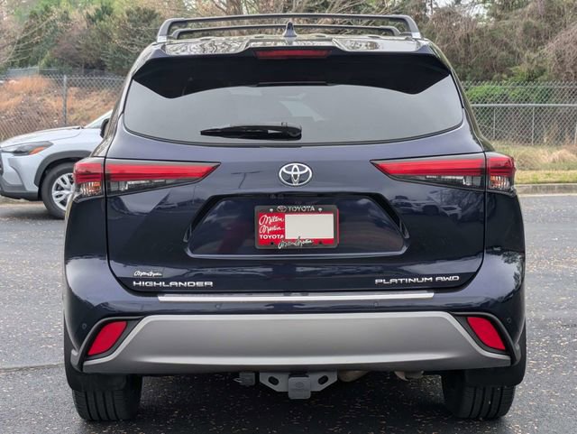 Used 2021 Toyota Highlander Platinum image 5