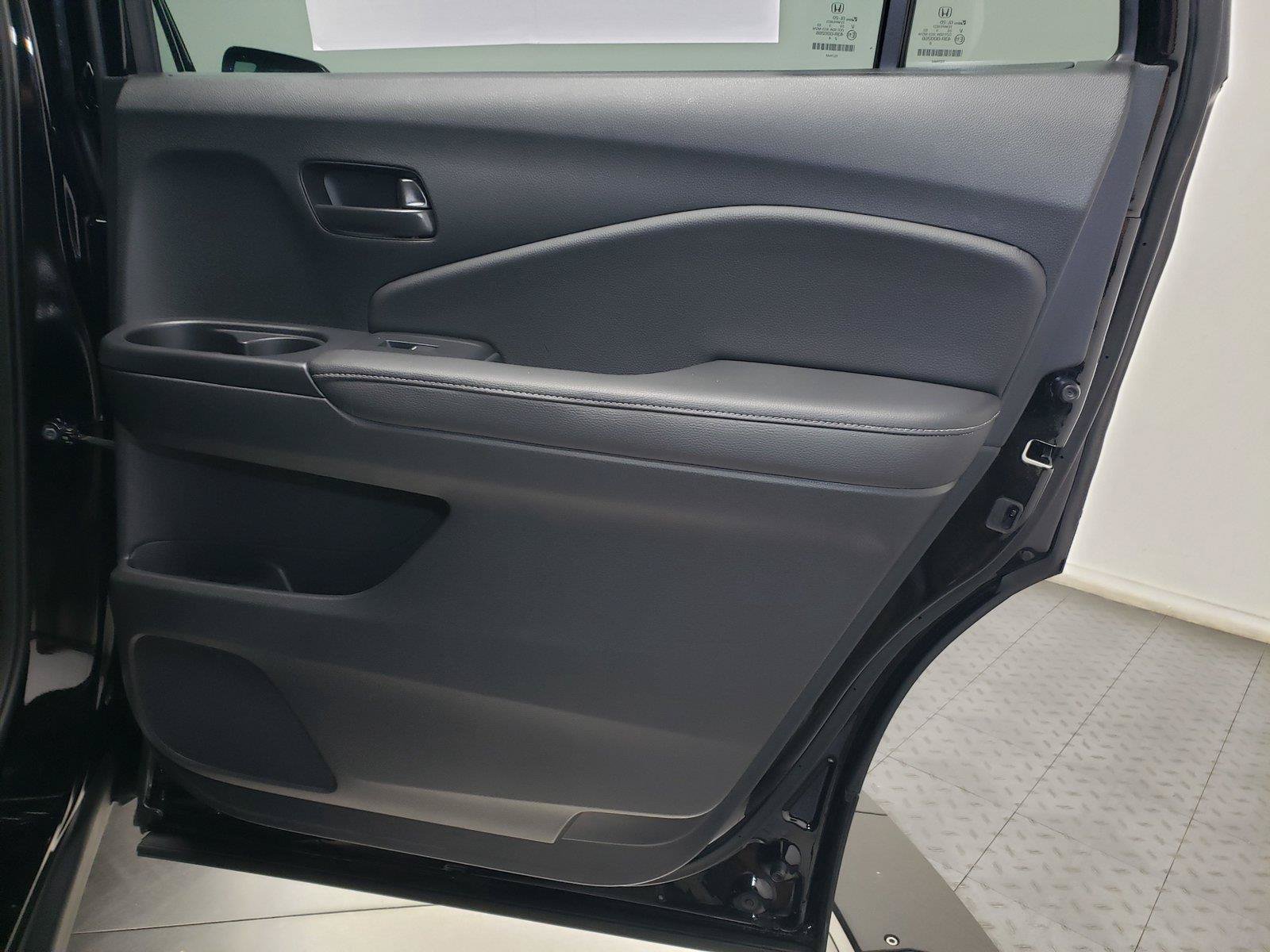 Certified 2023 Honda Passport EX-L image 34