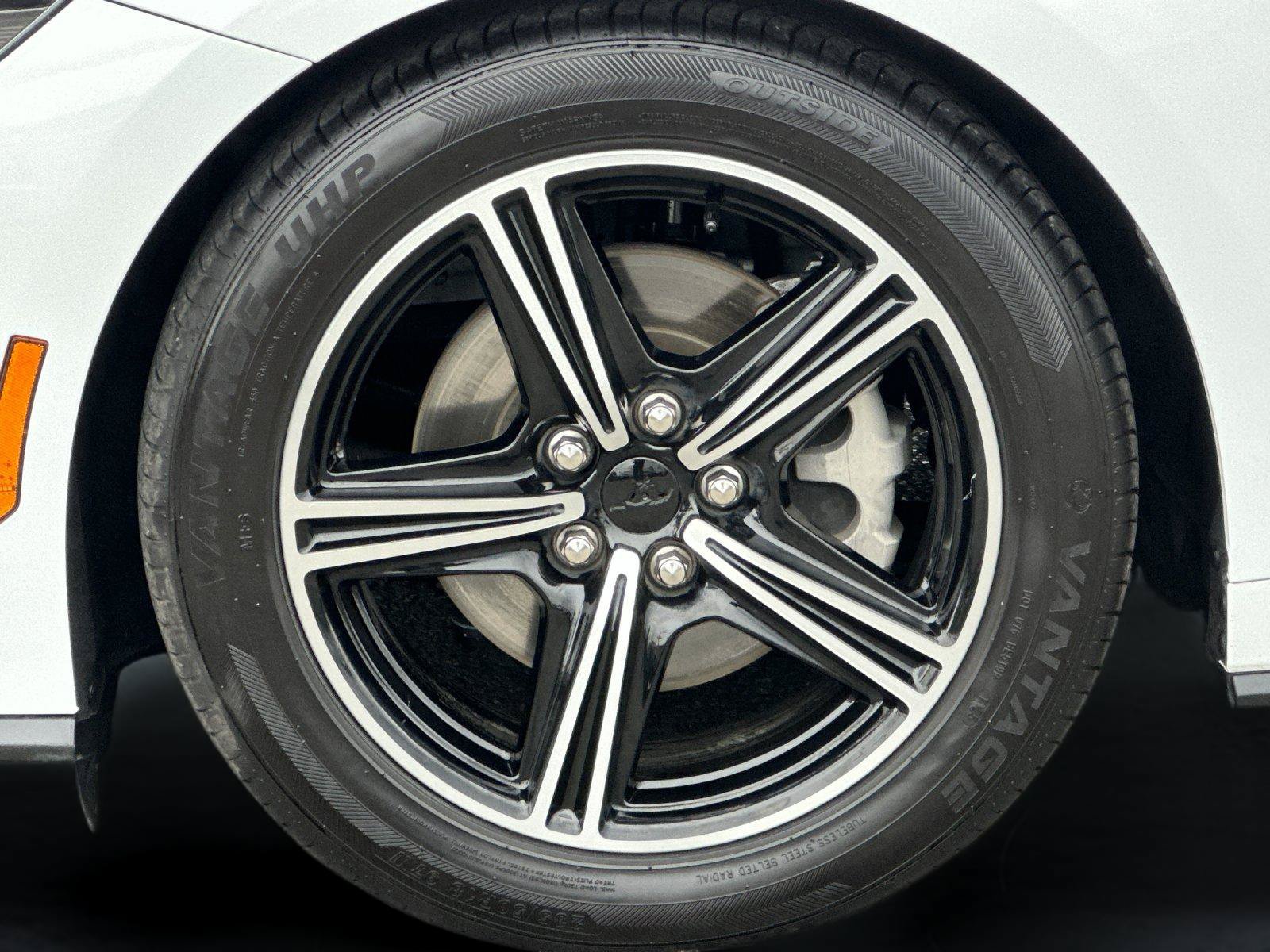 Used 2025 Ford Mustang Premium RWD image 24
