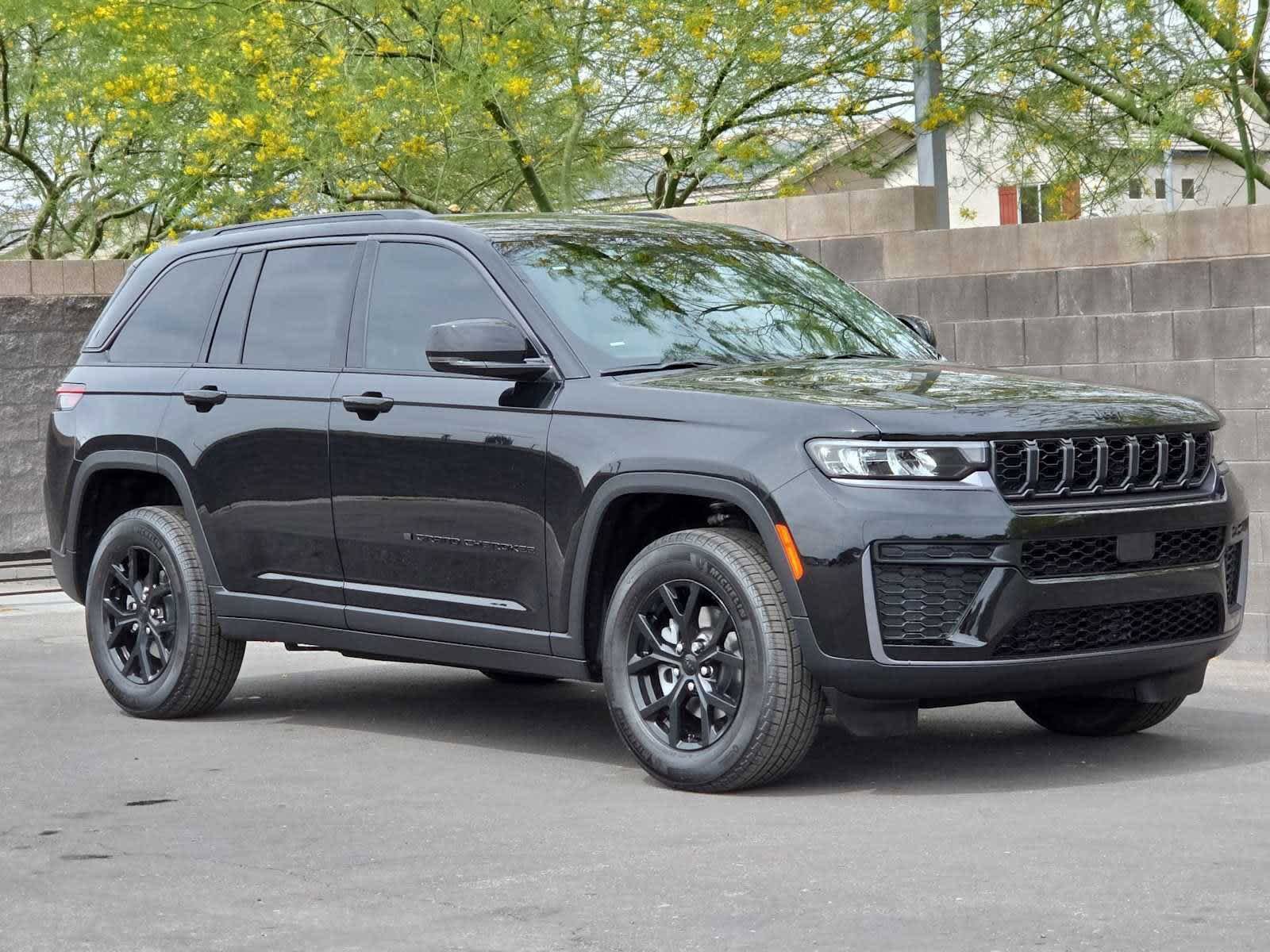 New 2026 Jeep Grand Cherokee Altitude AWD/4WD image 11