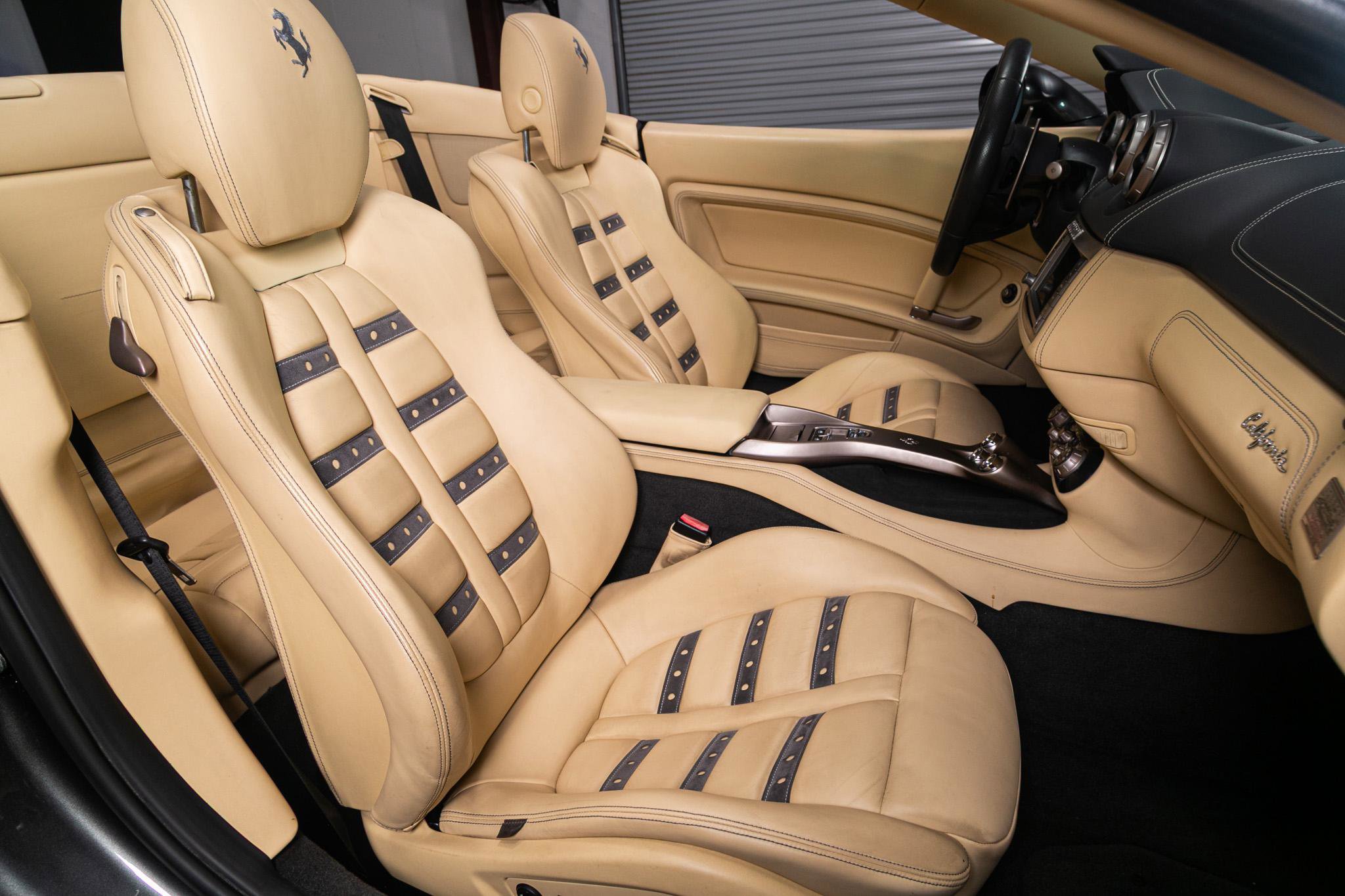 Used 2011 Ferrari California image 8