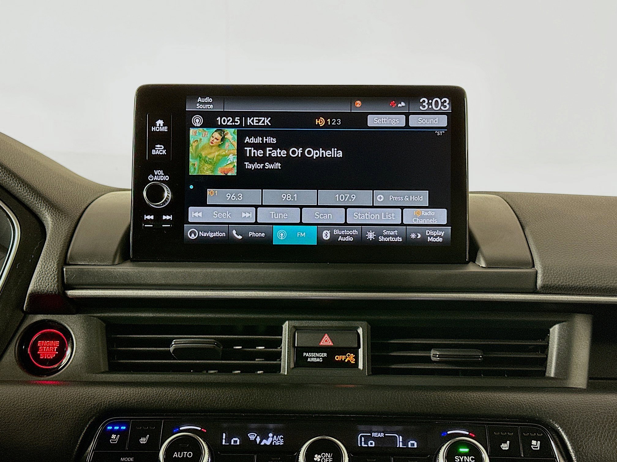 Used 2023 Honda Pilot Elite image 21