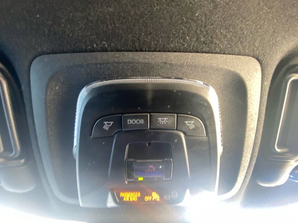 Used 2024 Toyota Corolla SE image 30