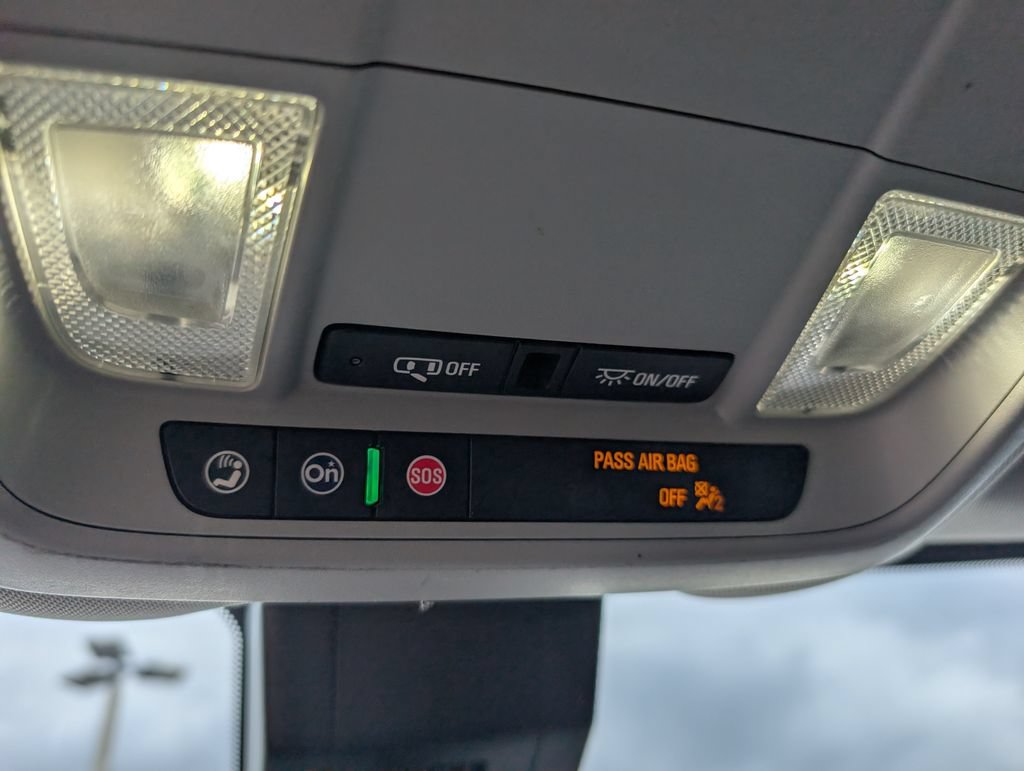 Used 2024 Chevrolet Equinox LT FWD image 12