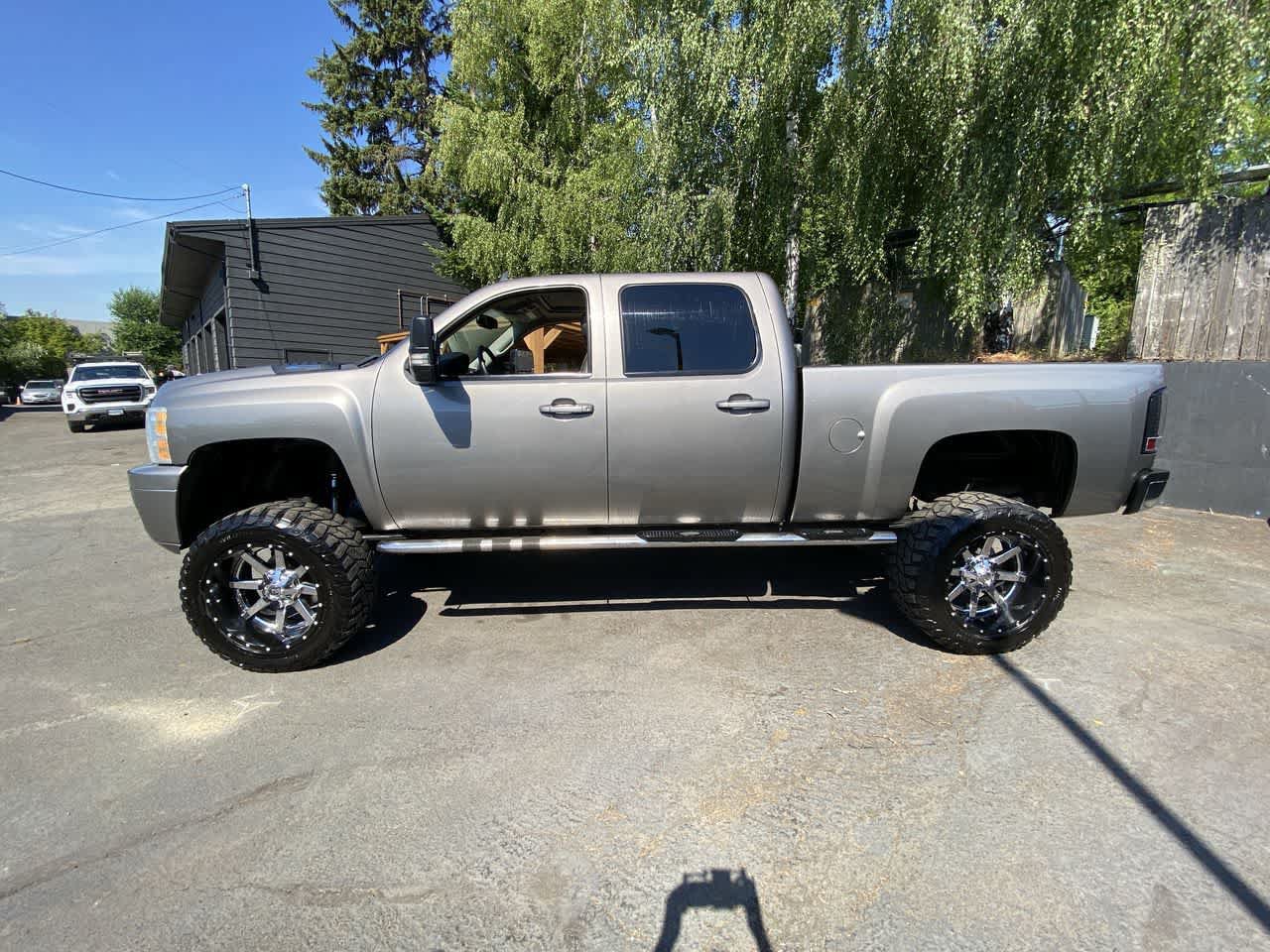 Used 2013 Chevrolet Silverado 2500 LTZ w/ LTZ Plus Package AWD/4WD image 3