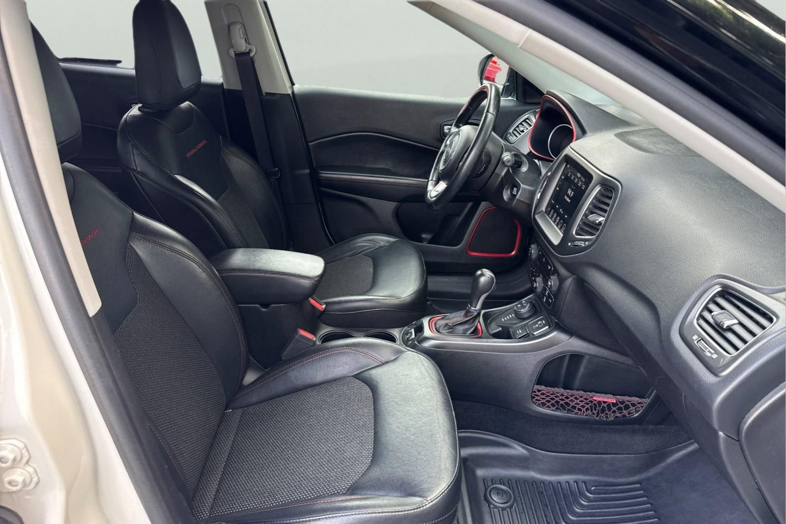 Used 2019 Jeep Compass Trailhawk AWD/4WD image 20