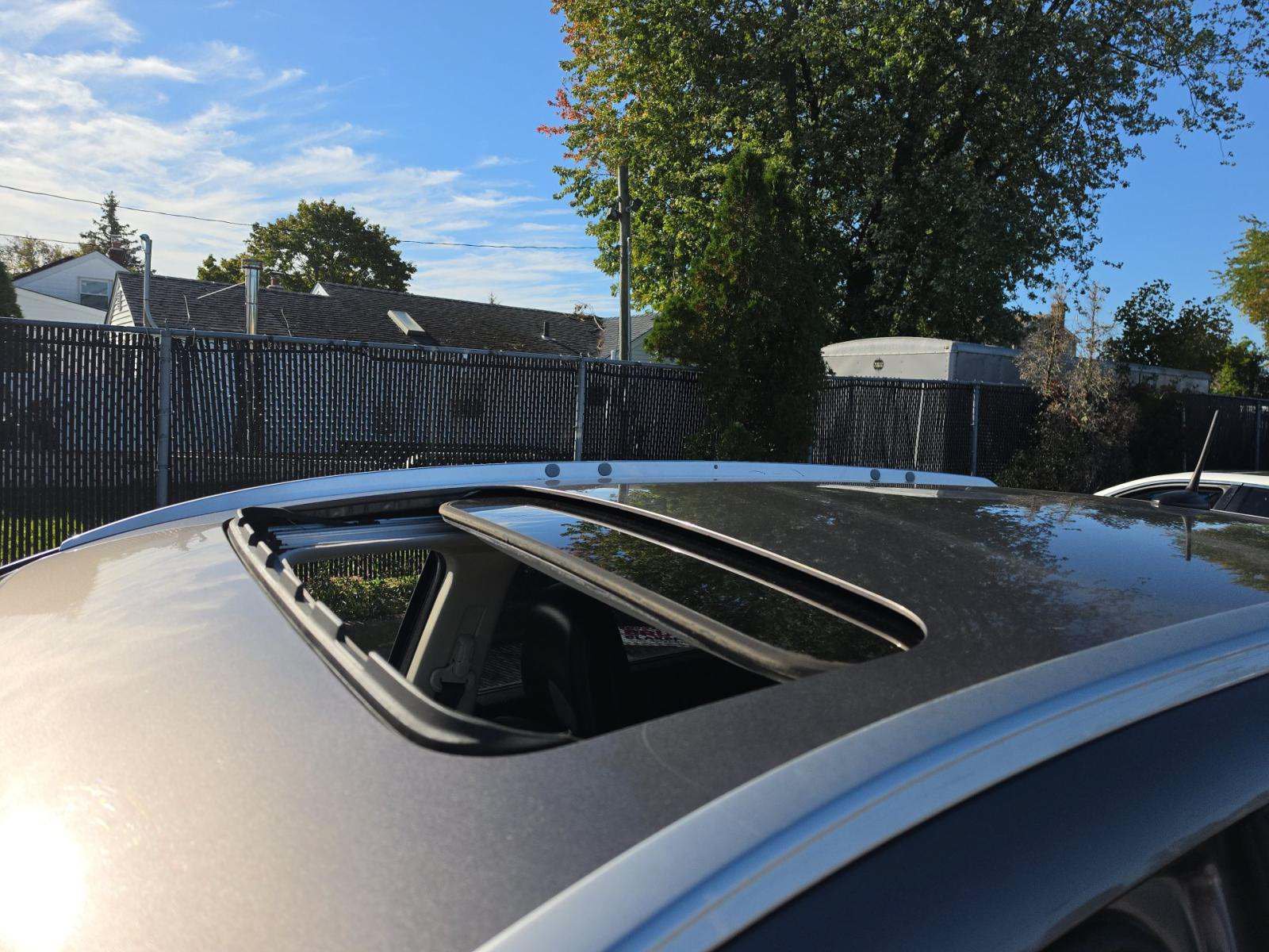 Used 2015 Honda CR-V Touring image 12