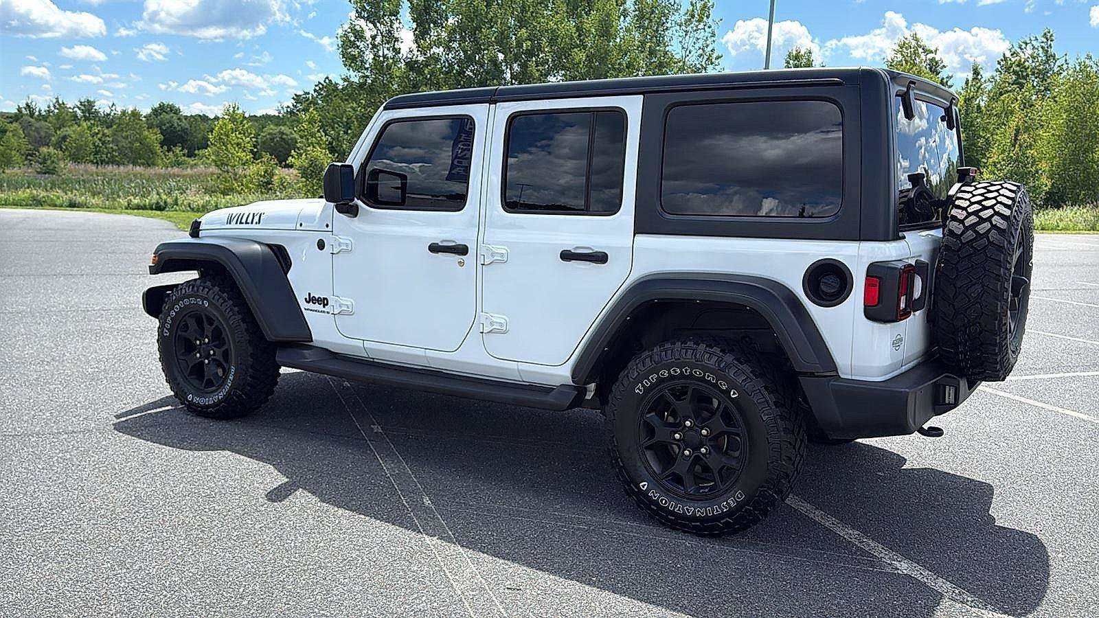 Used 2023 Jeep Wrangler Unlimited Sport AWD/4WD image 10