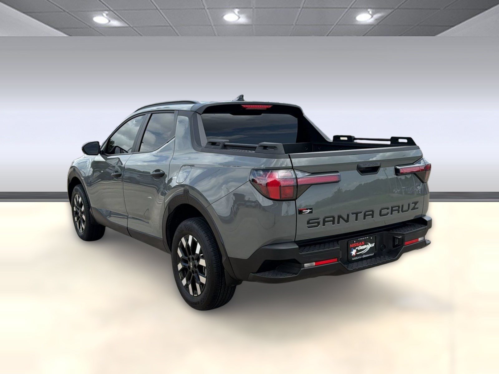 Used 2026 Hyundai Santa Cruz SEL FWD image 3