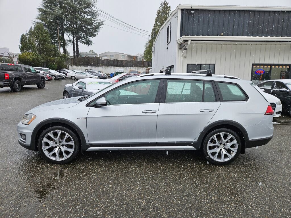 Used 2017 Volkswagen Golf Alltrack SE image 11