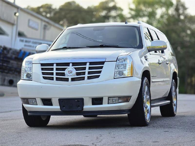 Used 2013 Cadillac Escalade ESV Luxury RWD image 13