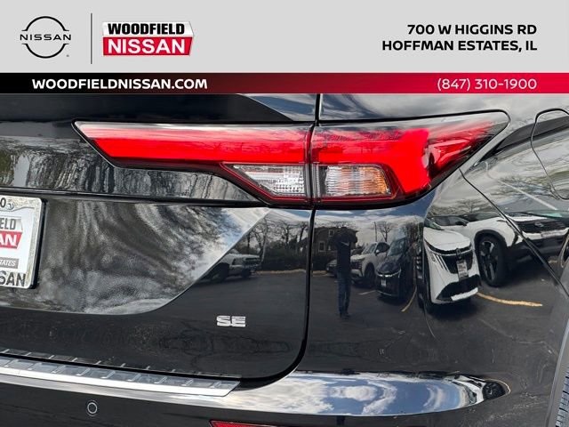 Used 2024 Mitsubishi Outlander SE image 15