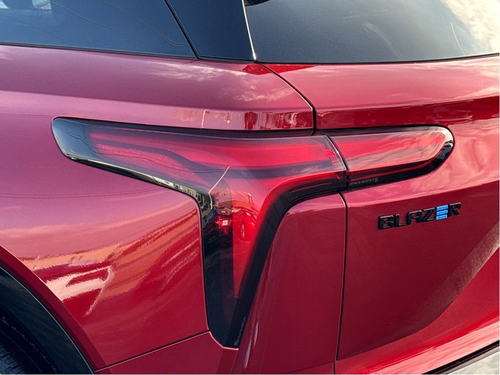 Used 2024 Chevrolet Blazer EV RS image 6