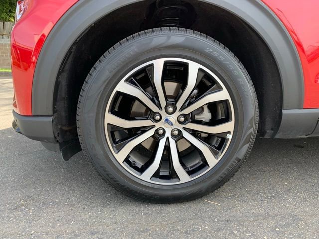 Certified 2025 Ford Explorer ST-Line AWD/4WD image 12