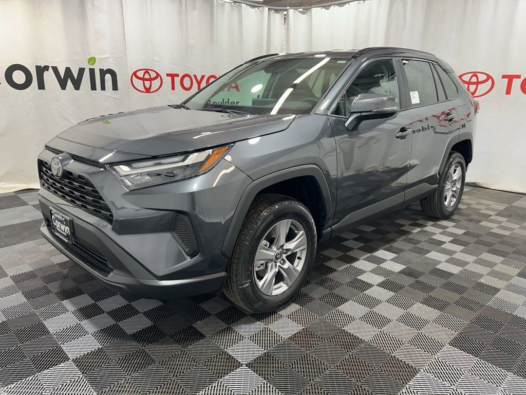 Used 2025 Toyota RAV4 XLE image 3