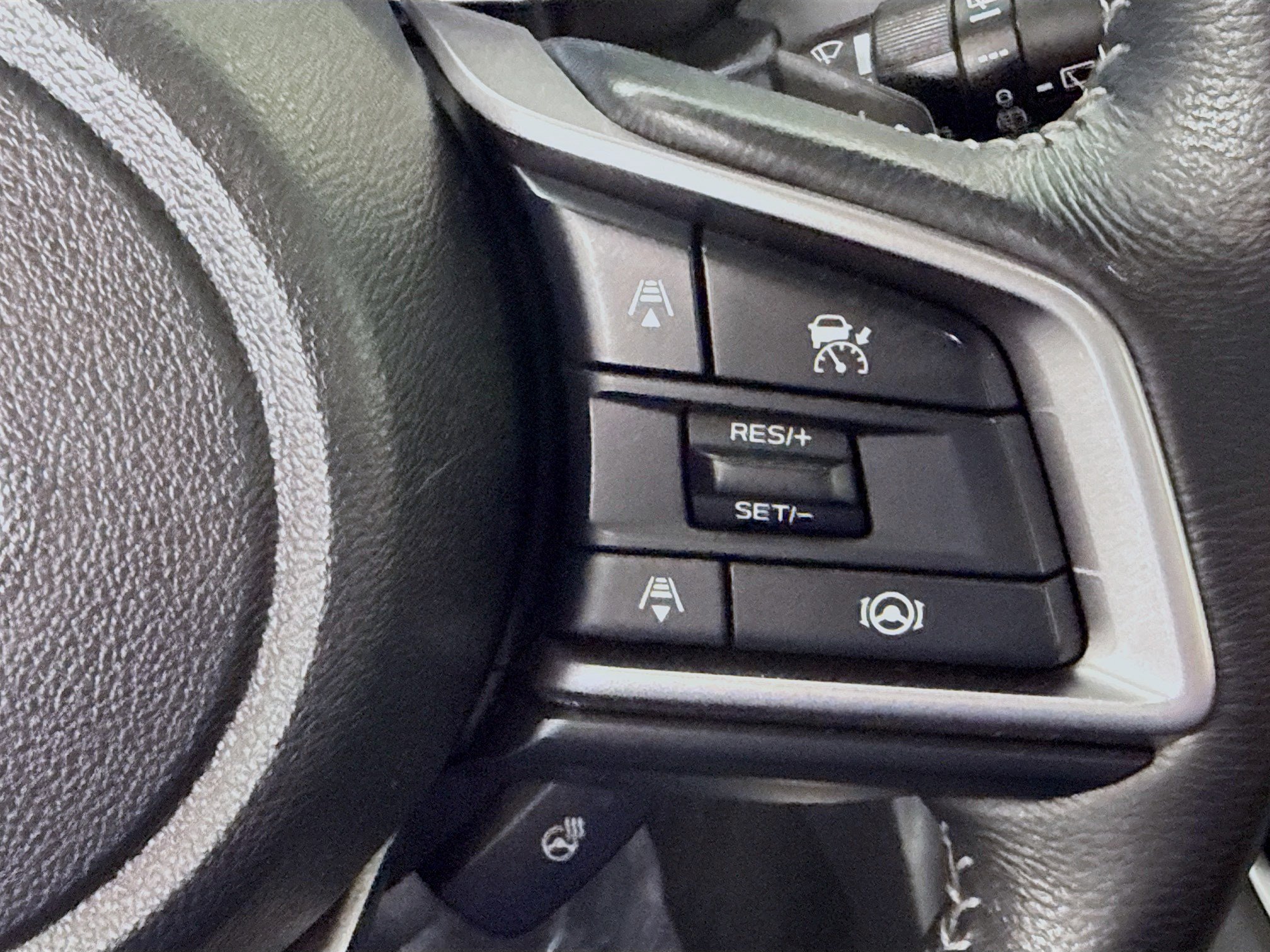 Used 2023 Subaru Outback Limited image 15