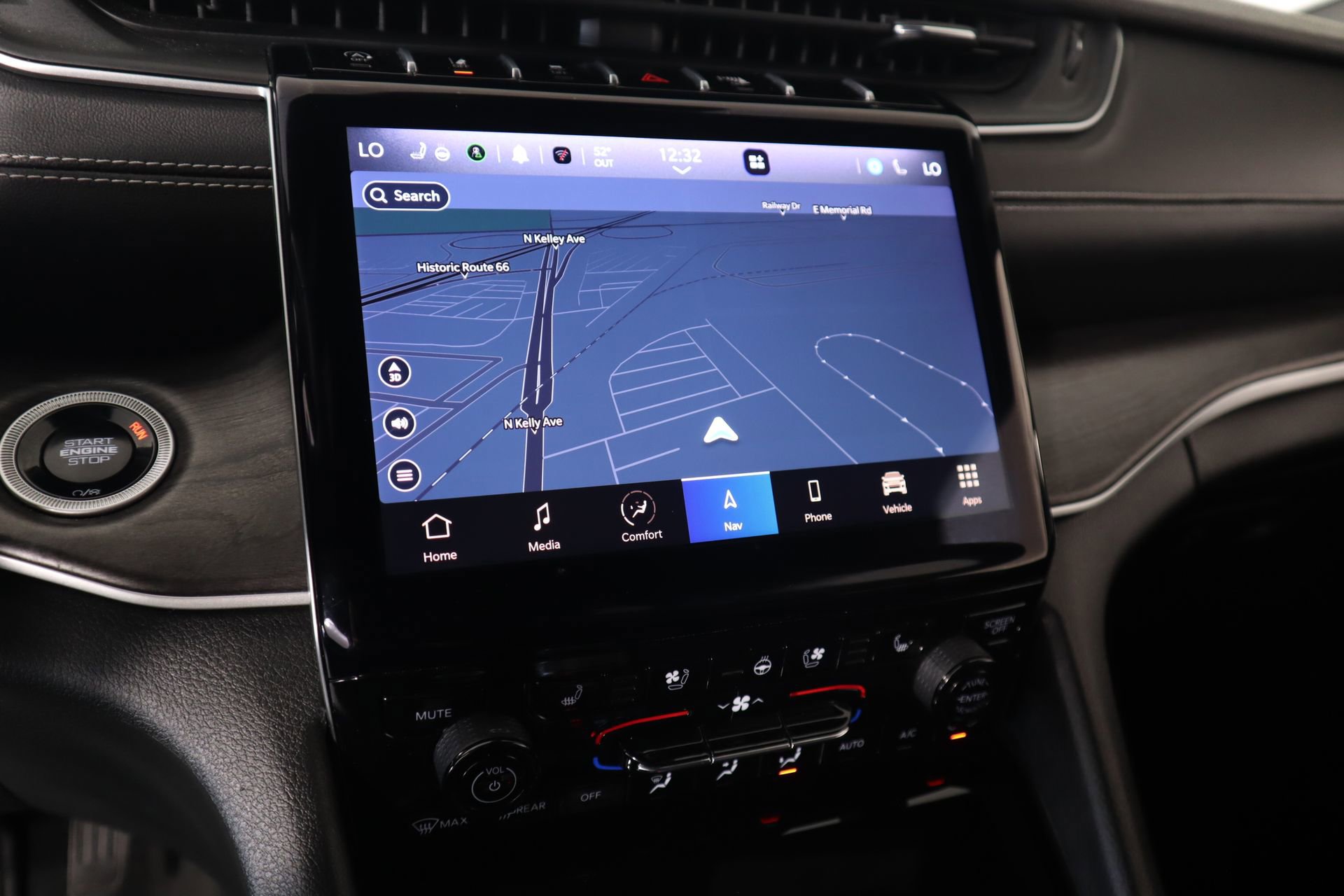 Used 2024 Jeep Grand Cherokee L Limited w/ Luxury Tech Group II image 7