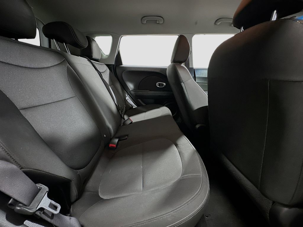 Used 2016 Kia Soul FWD image 24