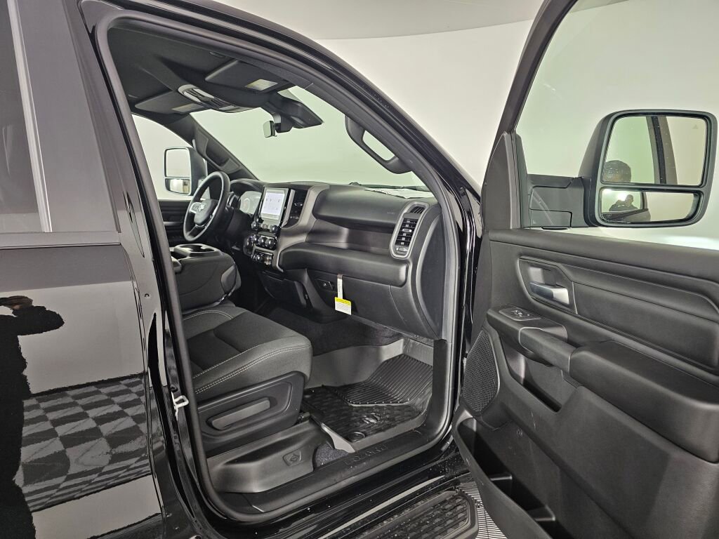 New 2026 RAM 1500 Classic Warlock AWD/4WD image 36