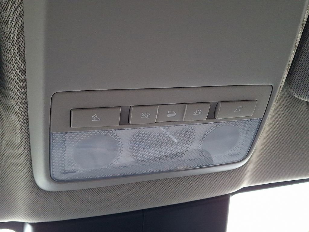 Used 2022 Buick Encore Preferred w/ Safety Package image 26